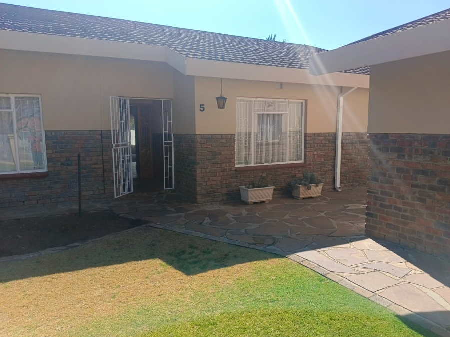 3 Bedroom Property for Sale in Riebeeckstad Free State